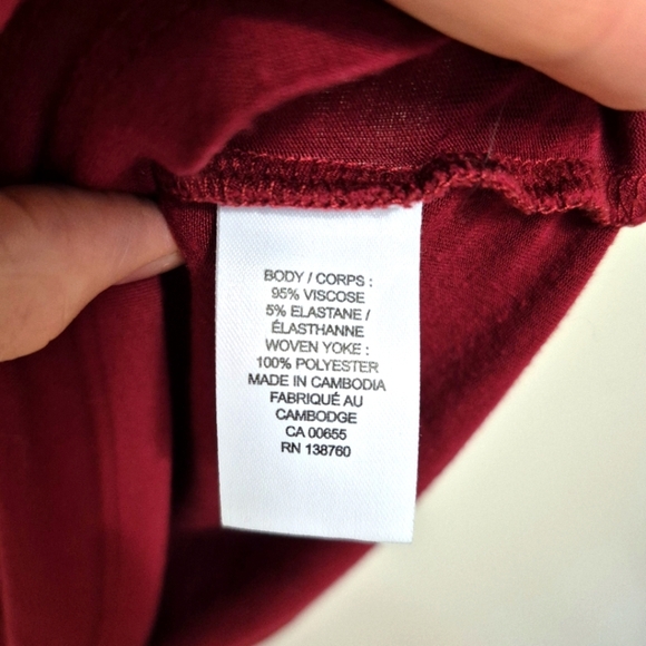 RW&Co Women’s Burgundy Sleeveless Top – Size M - Picture 4 of 5